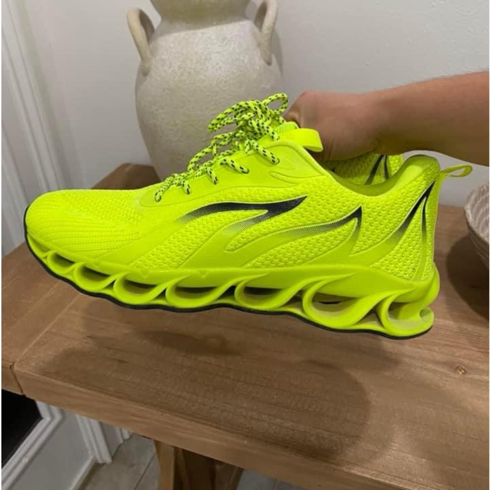 Men’s Shoes